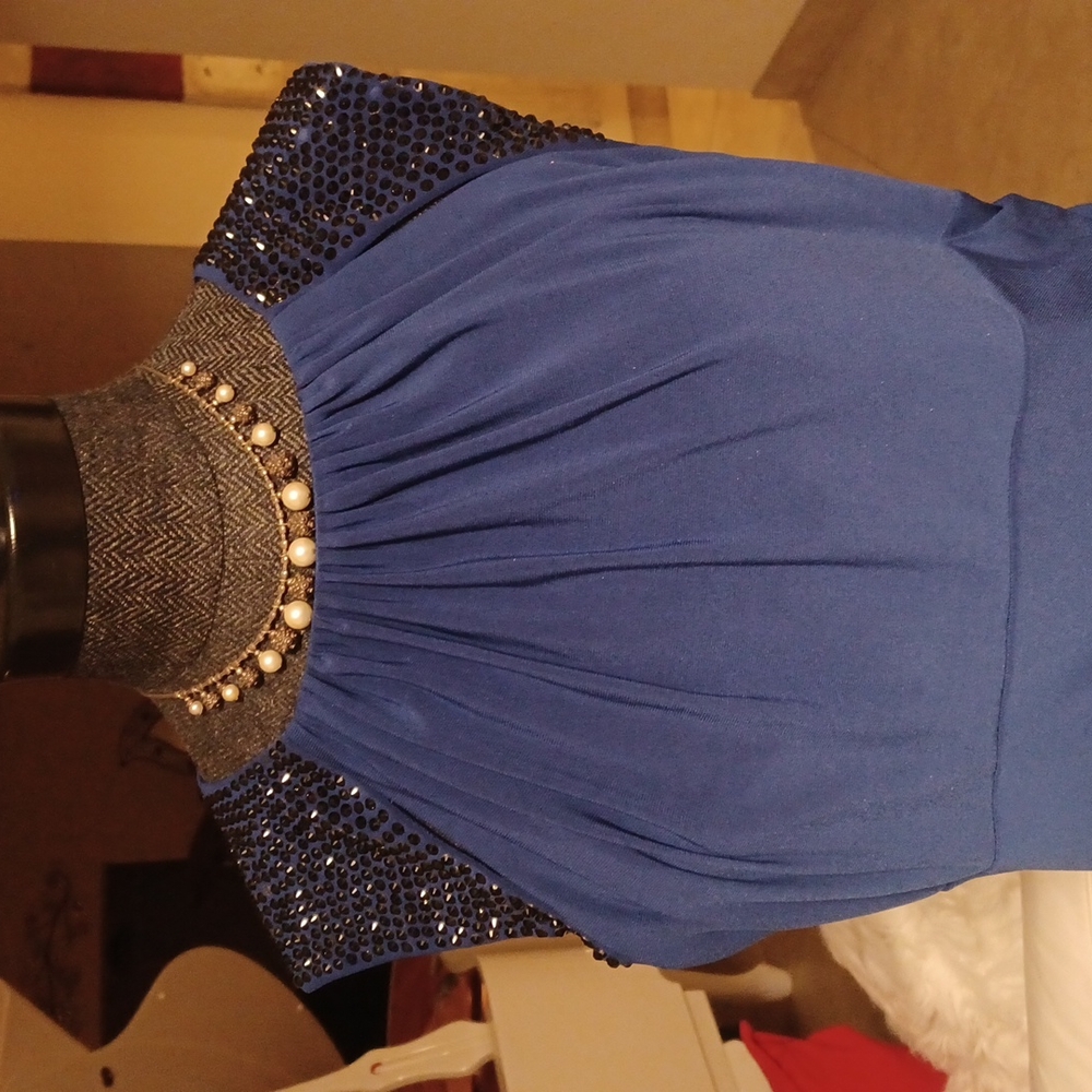 Cache Dress - Picture 2 of 14